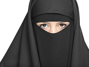 Une salariée en contact avec la clientèle qui refuse d’ôter son foulard islamique peut-elle être licenciée ?