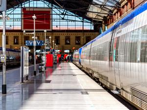 L’assurance de la personne qui se jette sous un train doit indemniser la SNCF