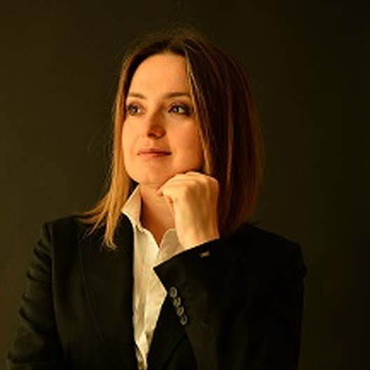 Maître Georgia Kouvela Piquet