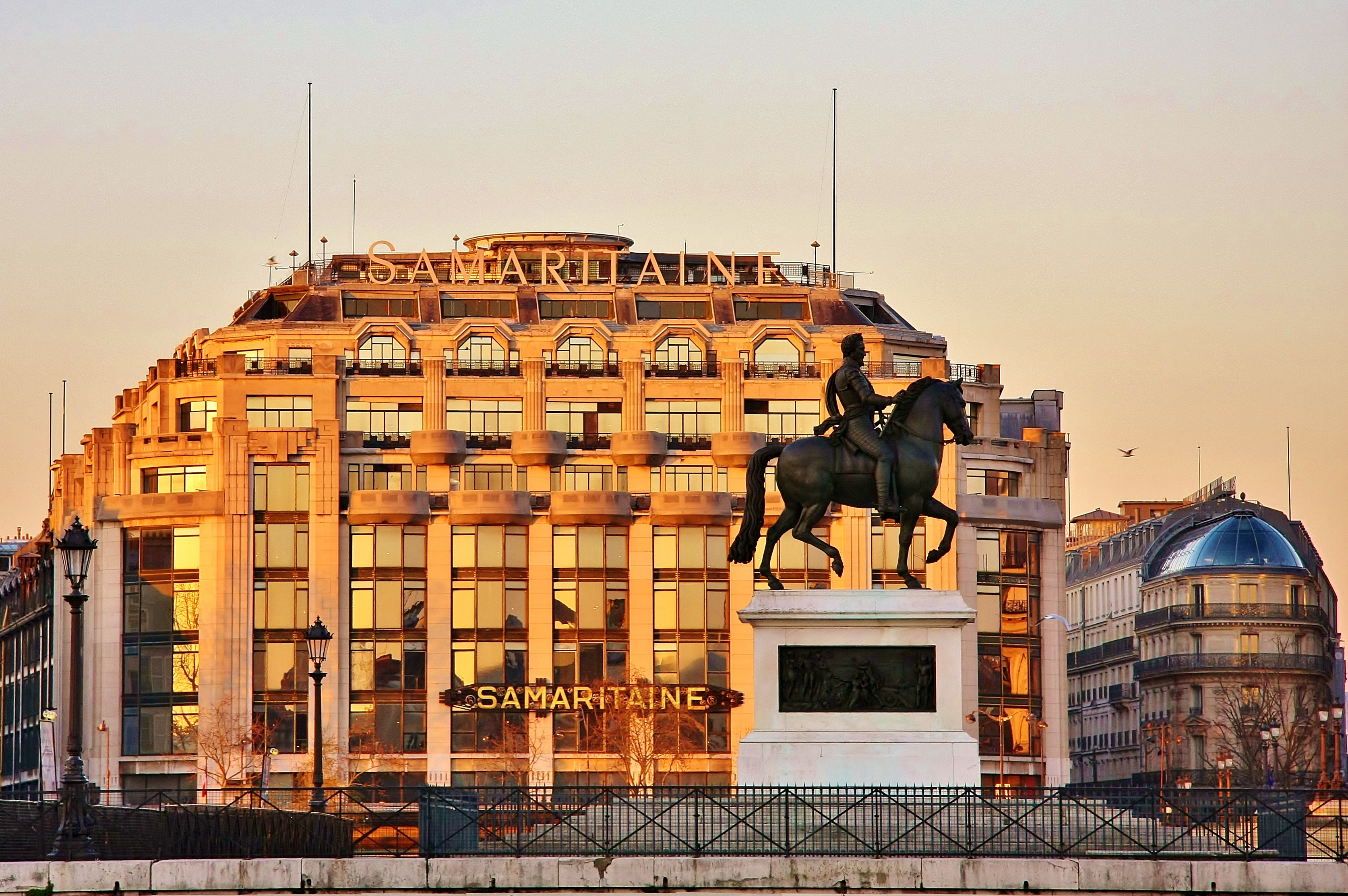 « On trouve tout à la Samaritaine », mais rien de contraire aux règles d’urbanisme