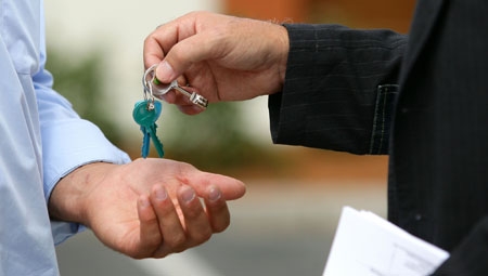 La réception judiciaire peut être ordonnée dès lors que les travaux sont en état d’être reçus (Civile 3ème, 12 octobre 2017, n°15-27.802)