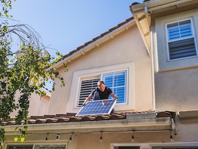 La garantie décennale peut s'appliquer à des panneaux photovoltaïques