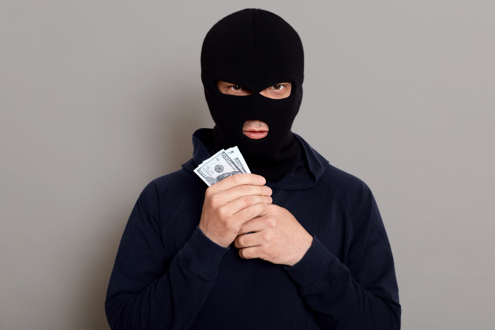 SOCRAM BANQUE condamnée après une escroquerie au faux conseiller Transitition Energétique
