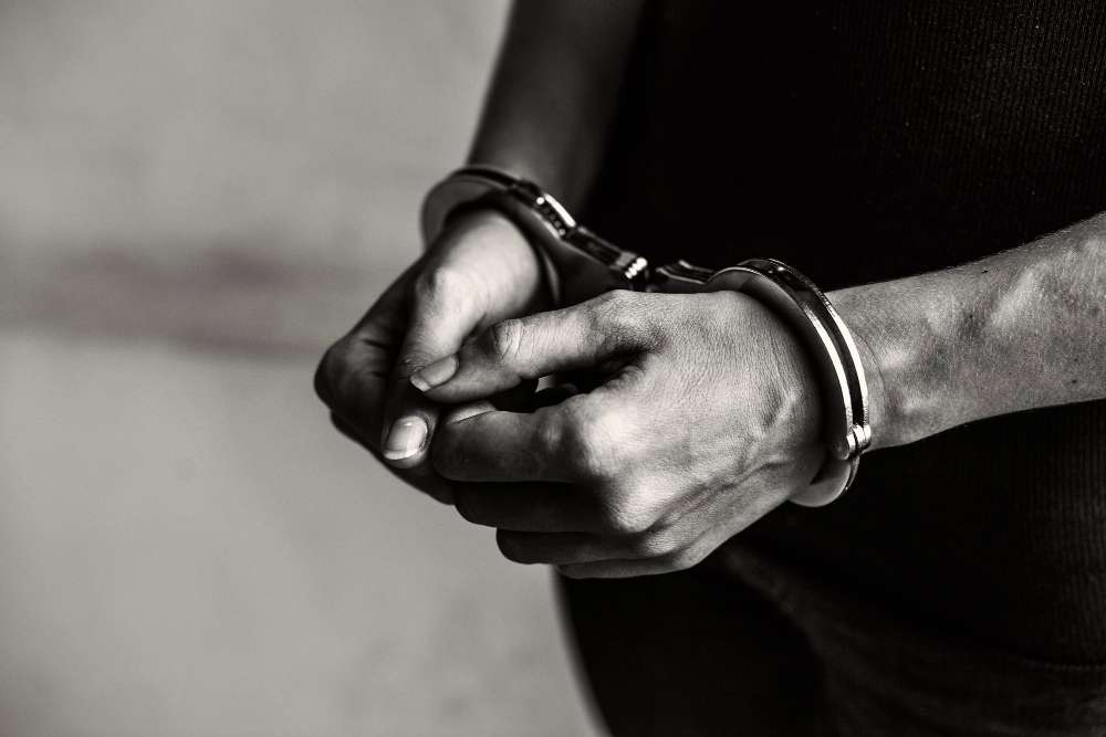 Faux Compagnons du Devoir : des dirigeants condamnés à la prison ferme pour une vaste escroquerie à la rénovation énergétique