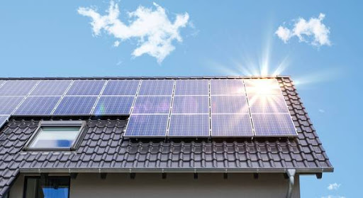 La rentabilité économique d’une installation photovoltaïque ne constitue pas une caractéristique essentielle de celle-ci