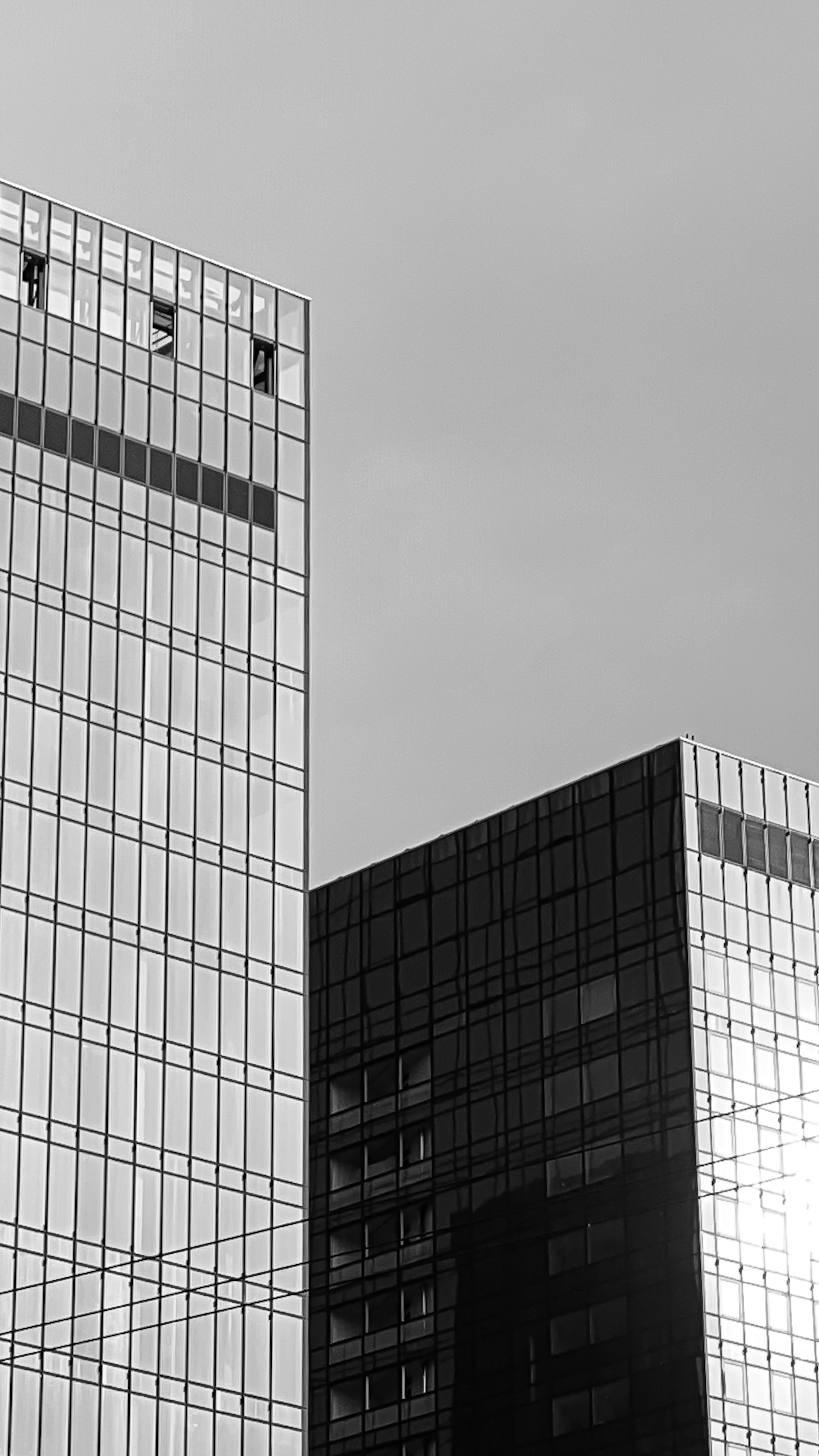 Cession de parts sociales : l'agrément des associés ne dispense pas des formalités de notification