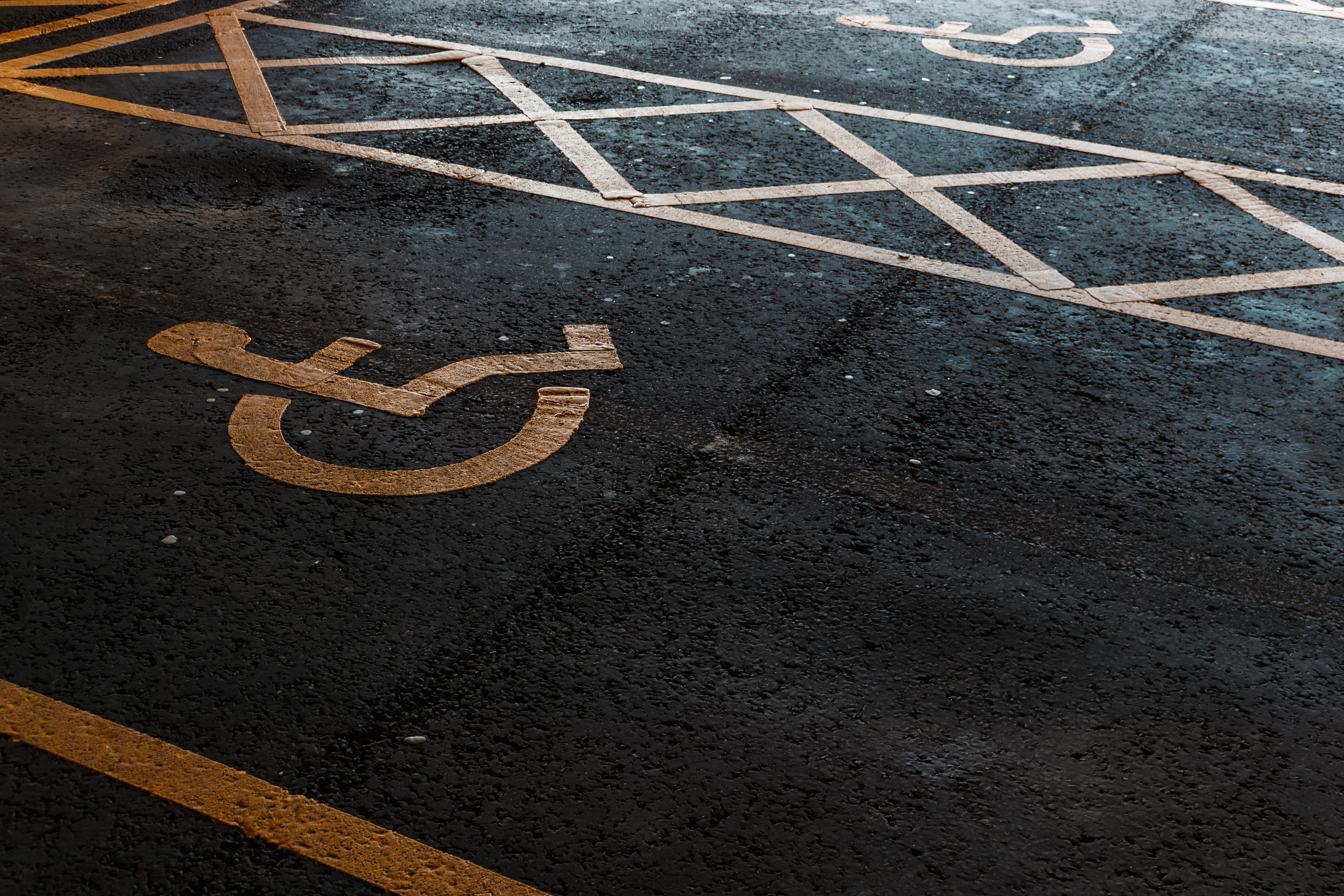 Carte mobilité inclusion stationnement pour personnes handicapées : quel recours en cas de refus ? 