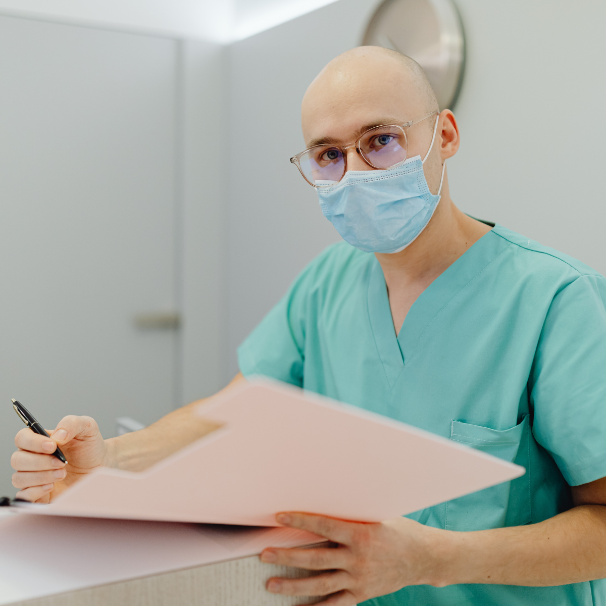 Complexité de l’information médicale, inutilité des formulaires type de consentement et responsabilité professionnelle …