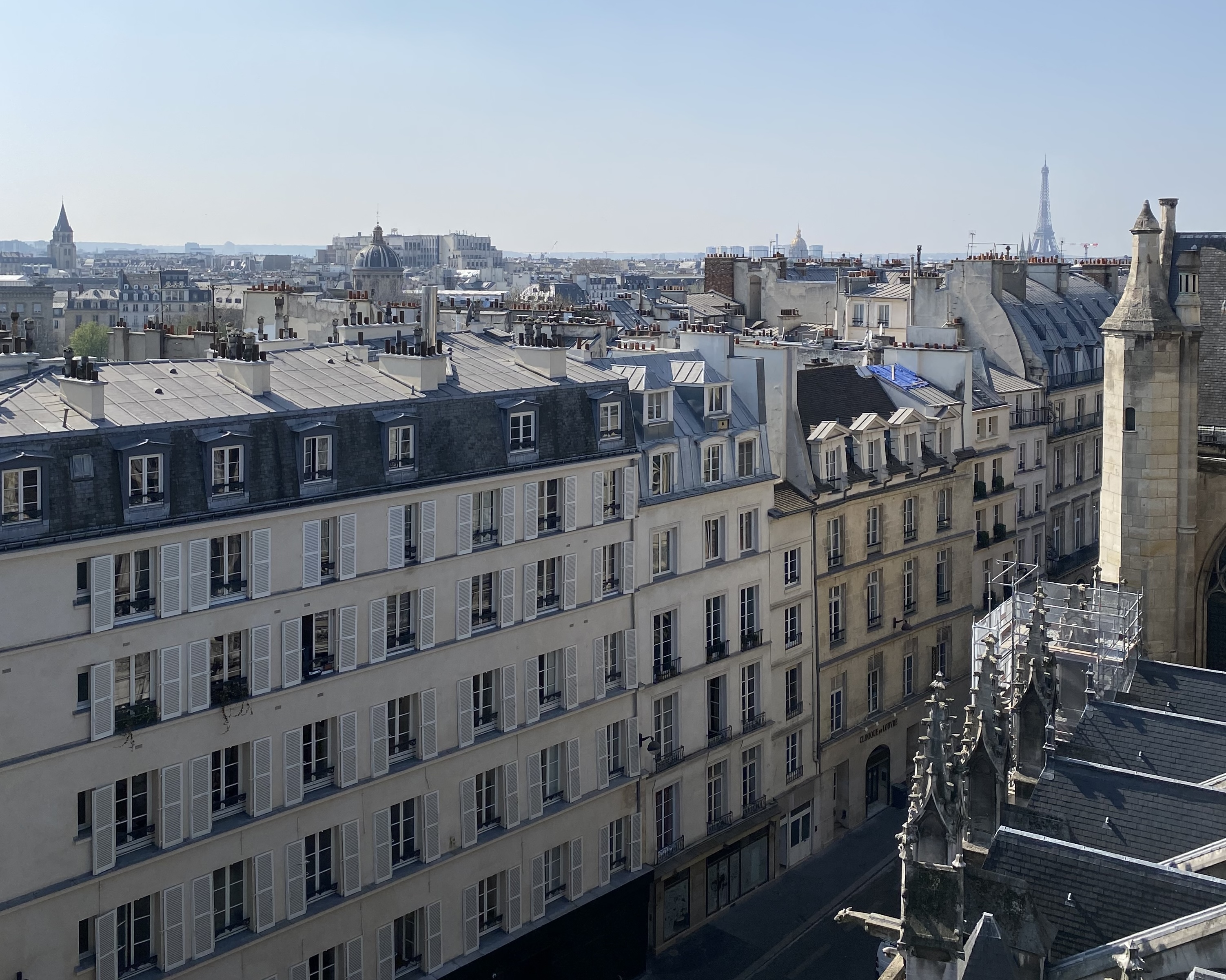 Appartement classé F ou G à Paris : quelles autorisations pour engager des travaux de rénovation énergétique ?