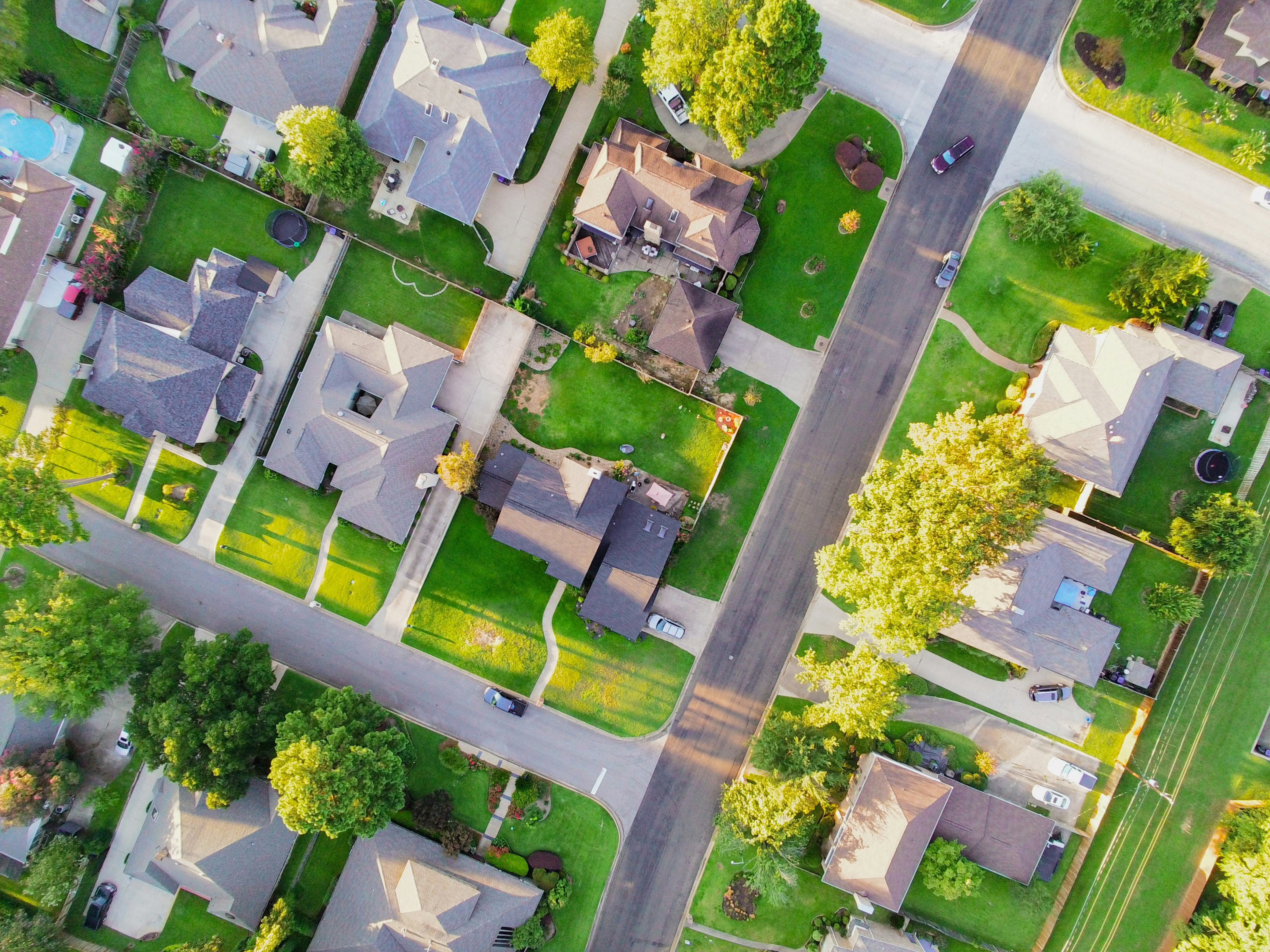Empiétement sur votre terrain : que faire et comment agir ?