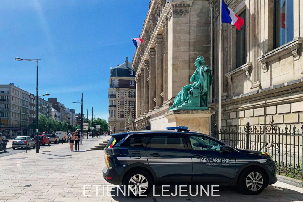 Rodéos motorisés : amende 800€, suspension immédiate… ce que prévoit la loi « tolérance zéro »